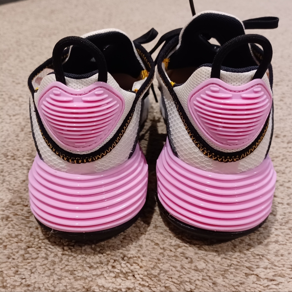 Nike Air Max 2090 Pink And Black Shoes CJ4066-104 Womens Size 6 Youth 4.5 - Picture 6 of 9